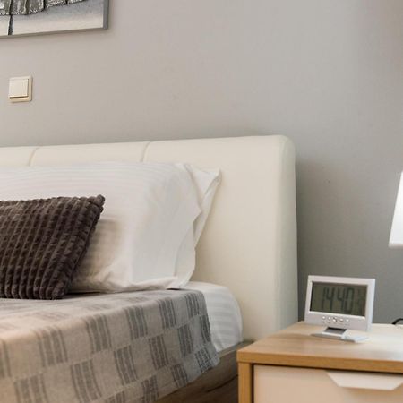 Luxury Apartments In Skg Солун Стая снимка