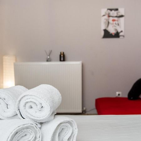 Luxury Apartments In Skg Солун Стая снимка