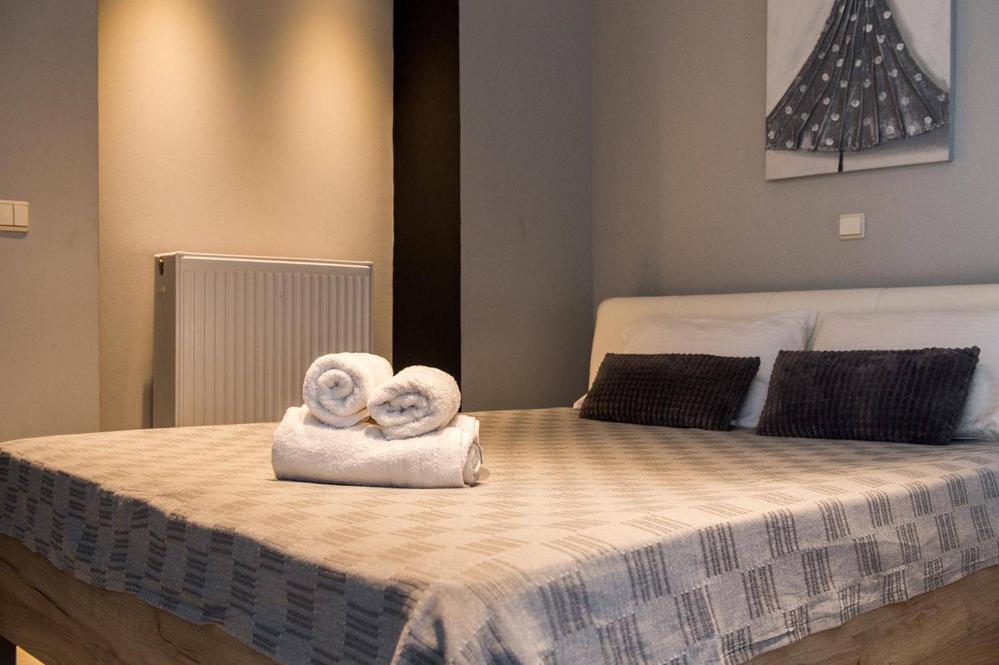 Luxury Apartments In Skg Солун Стая снимка